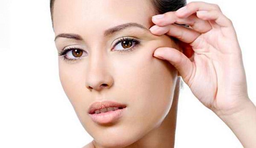 Căng da mặt bằng phương pháp tiên Botox