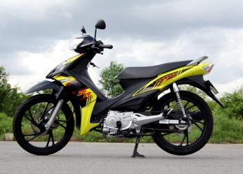 Giá Xe Suzuki Axelo 125 Đời 2013